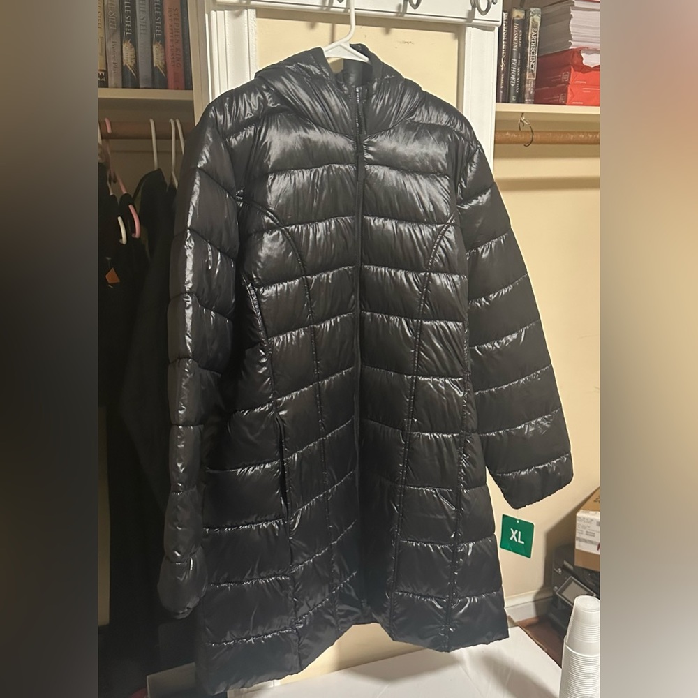 Aventure womans zipper jacket